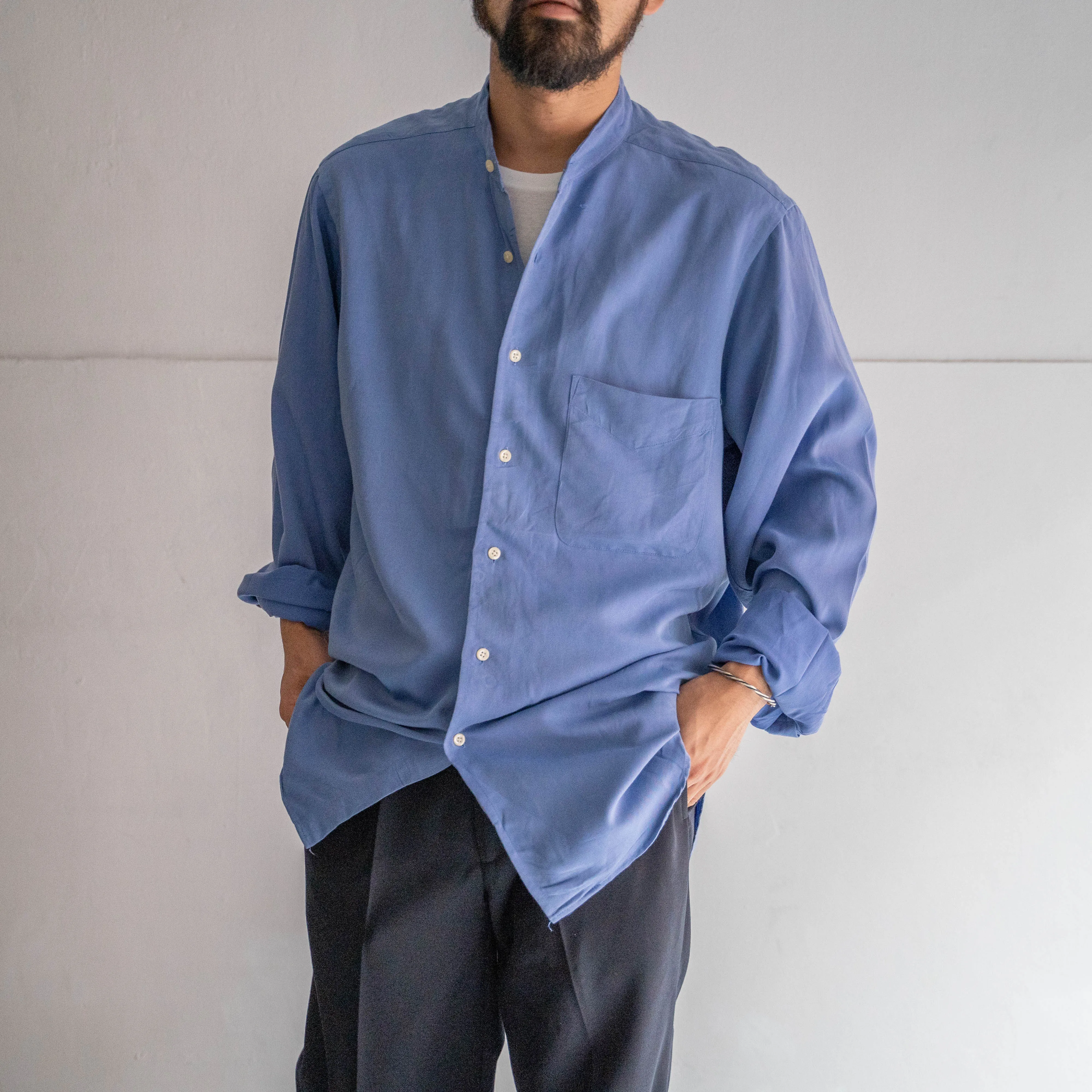 1990s ARROW rayon polyester blue band collar shirt