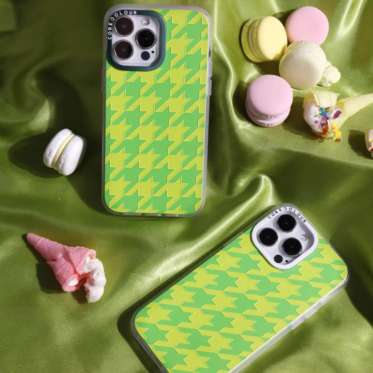 iPhone 12 Pro Max Green Houndstooth Phone Case