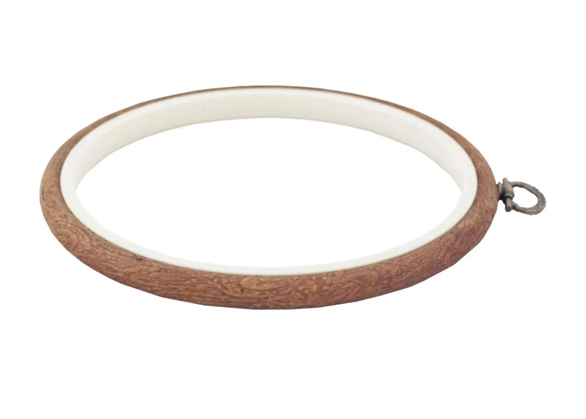 Nurge Flexi Embroidery Hoop ROUND, Woodgrain finish color