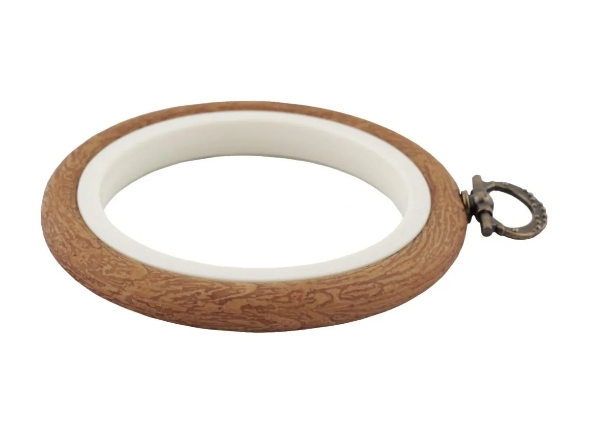 Nurge Flexi Embroidery Hoop ROUND, Woodgrain finish color