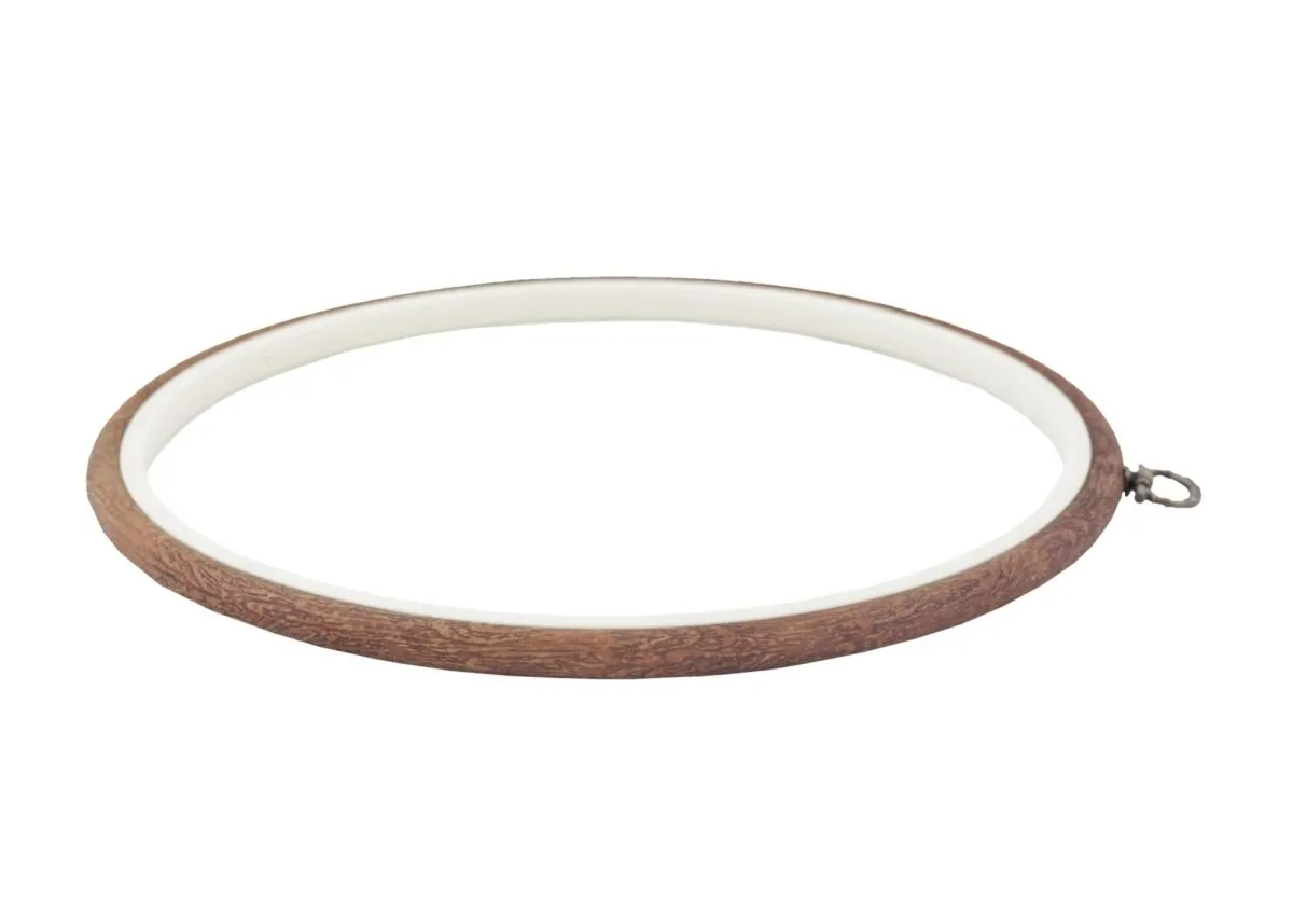 Nurge Flexi Embroidery Hoop ROUND, Woodgrain finish color